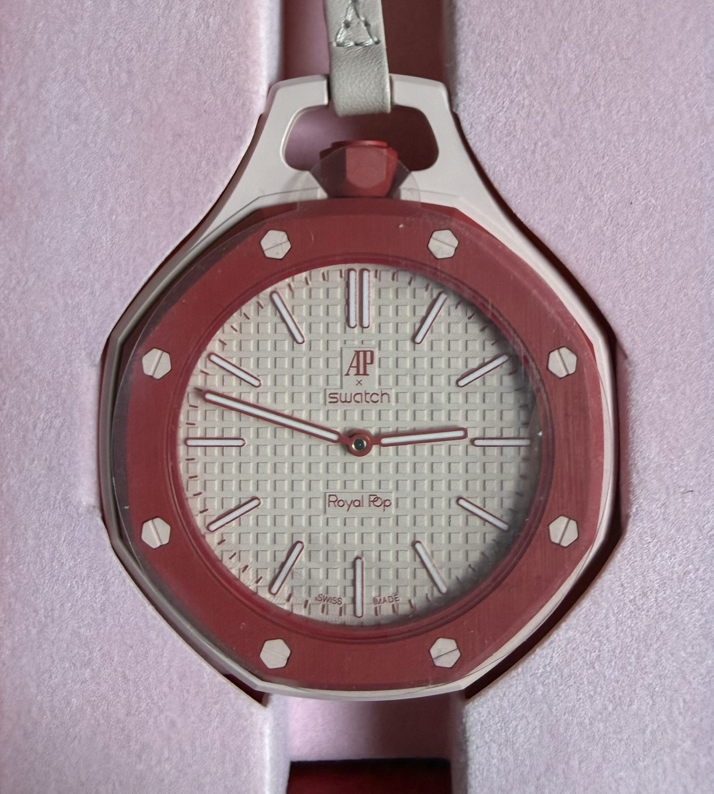 AUDEMARS PIGUET X SWATCH – ROYAL POP EIGHT RED