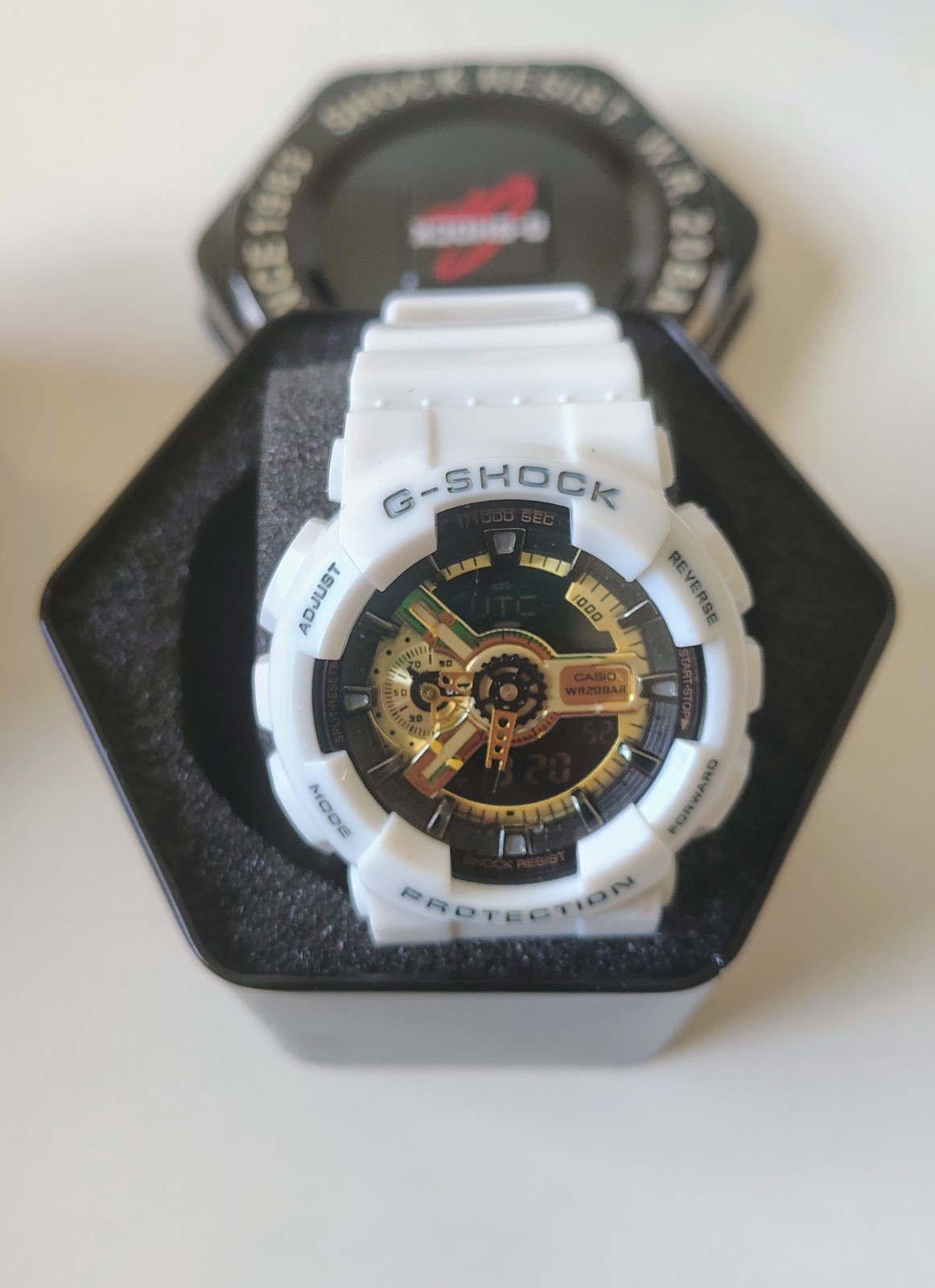 Casio G-SHOCK Analog-Digital White Resin Watch 200m Quartz Shock Resist w/ Tin