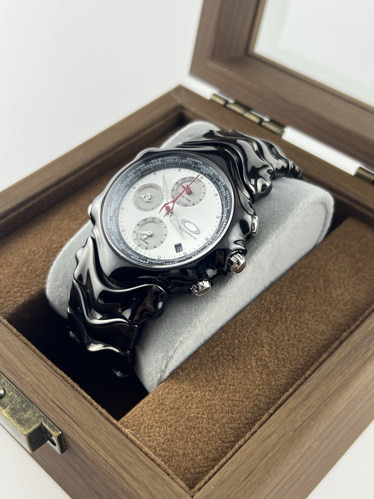 Oakley GMT Watch Ion Plated Black Stainless Steel White Dial 10-143 Sapphire