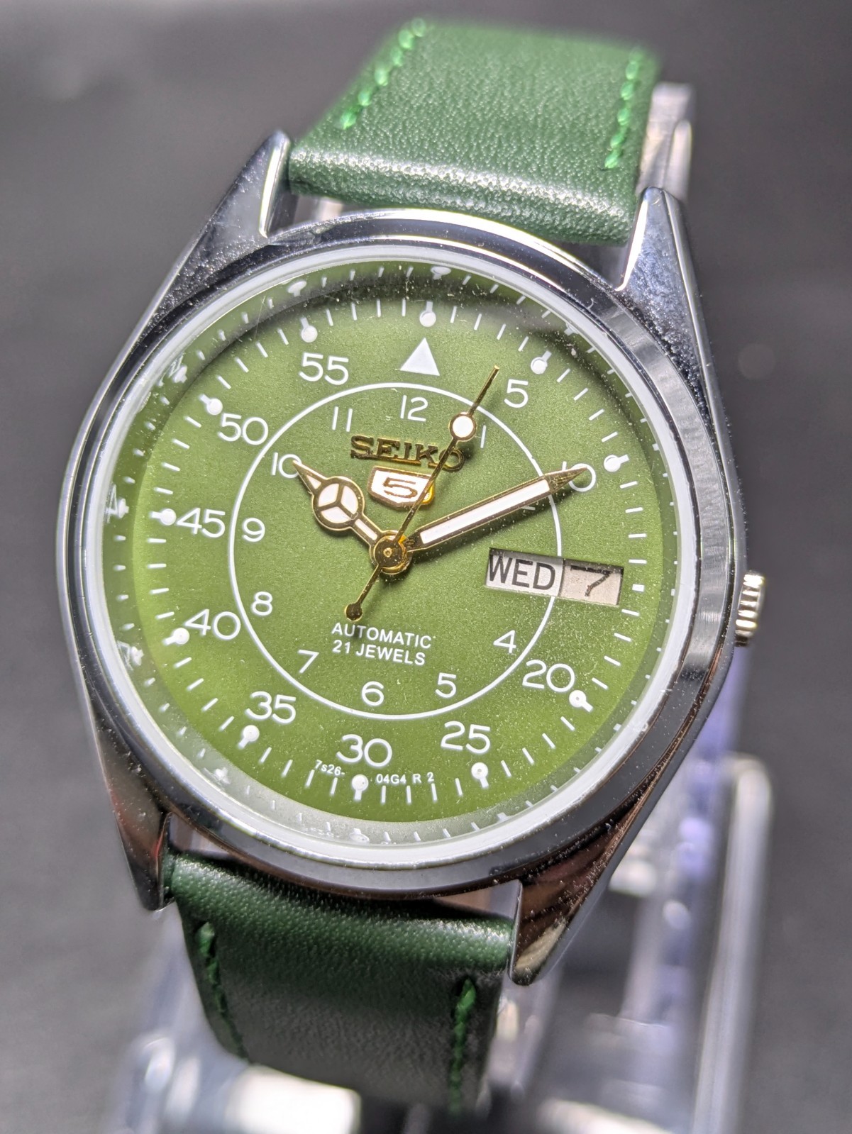Vintage Seiko 5 automatic day date movement no. 6309A japan made men’s watch
