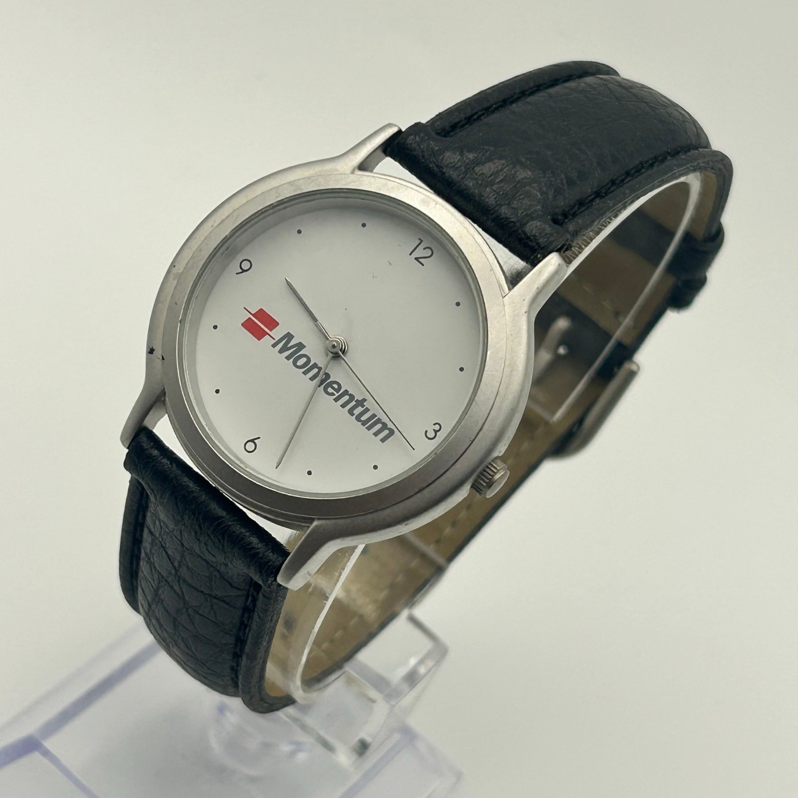 Momentum White Dial Black Leather Minimalist Watch Working New Battery