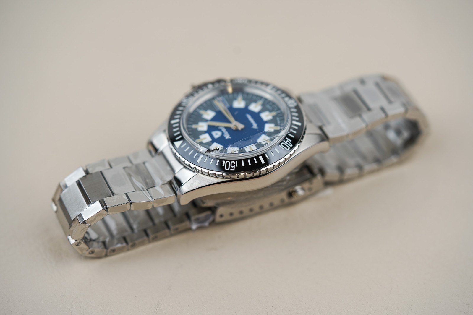 Nivada Grenchen Aquamar Vintage Flat Link 32062A20 Men’s 38mm Steel