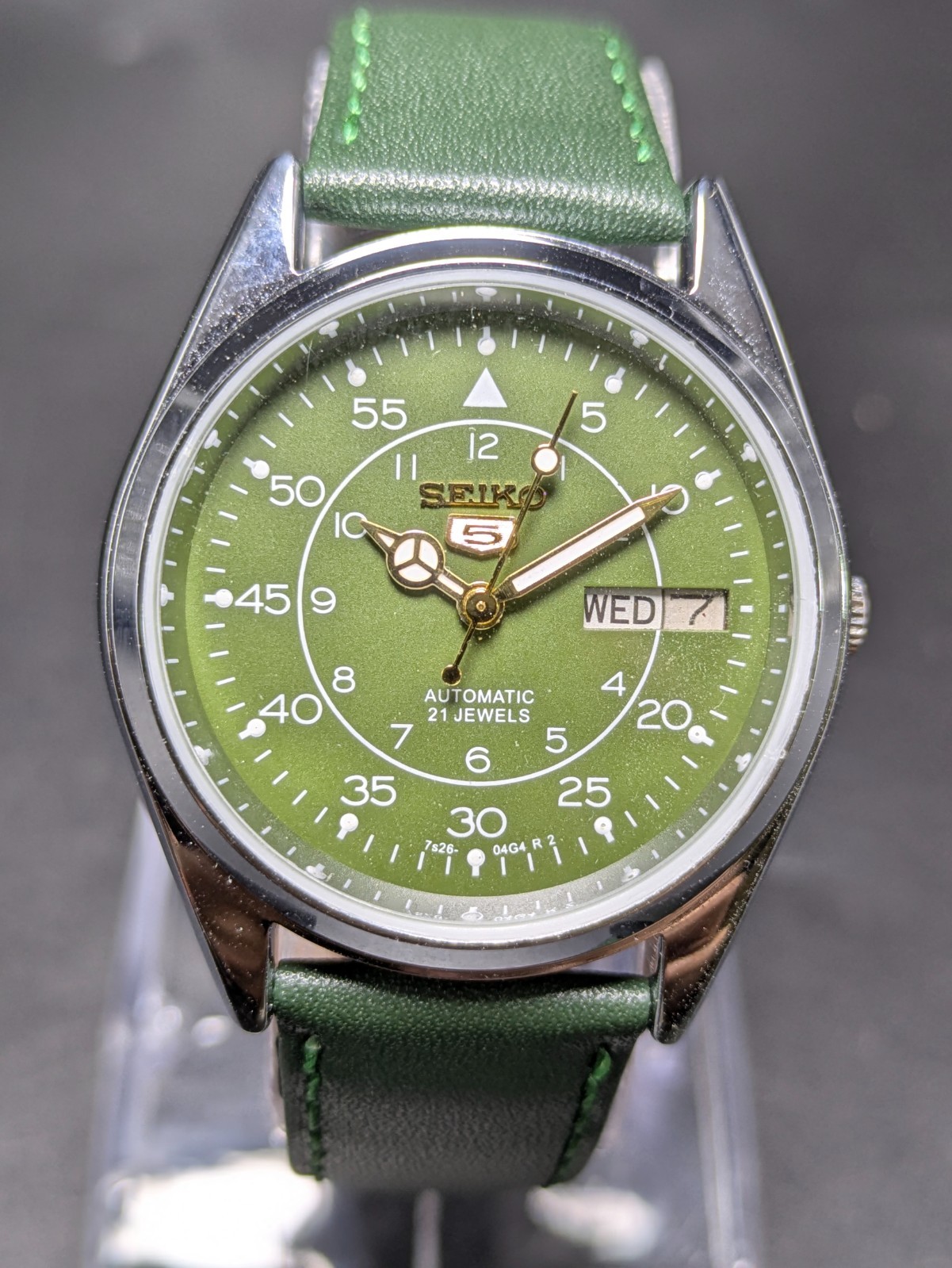 Vintage Seiko 5 automatic day date movement no. 6309A japan made men’s watch