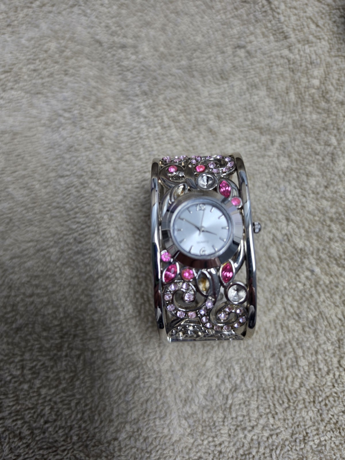 AVON SPARKLING FLOWERS CUFF BRACELET WATCH a lot Of BLING for the BUCK