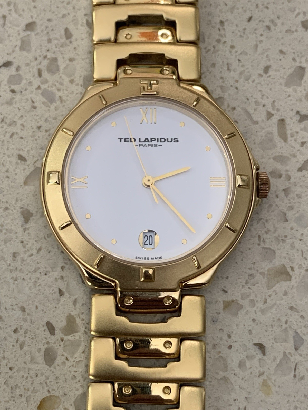 Reloj Marca Yes Lápidus