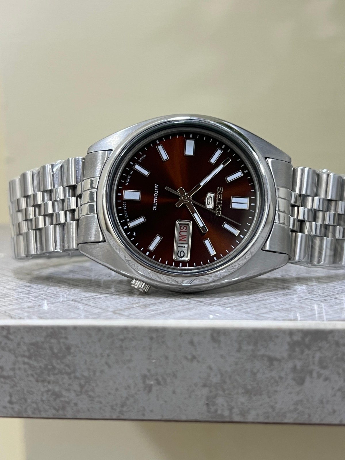 Seiko 5 Automatic Brown Dial Mens Watch Japan Made 7009