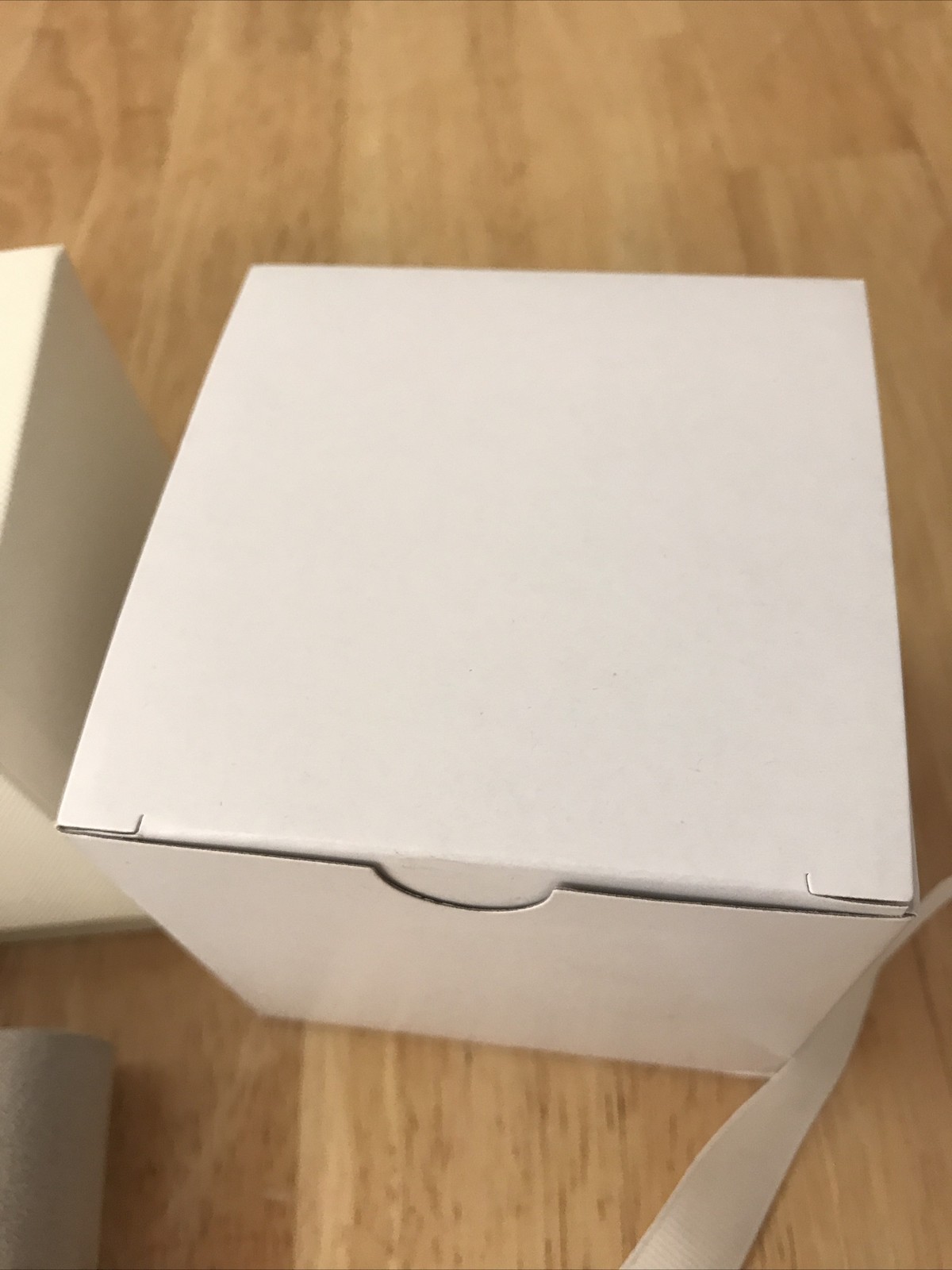 Authentic unisex Michael Kors slim Quartz watch brand new with tags and box