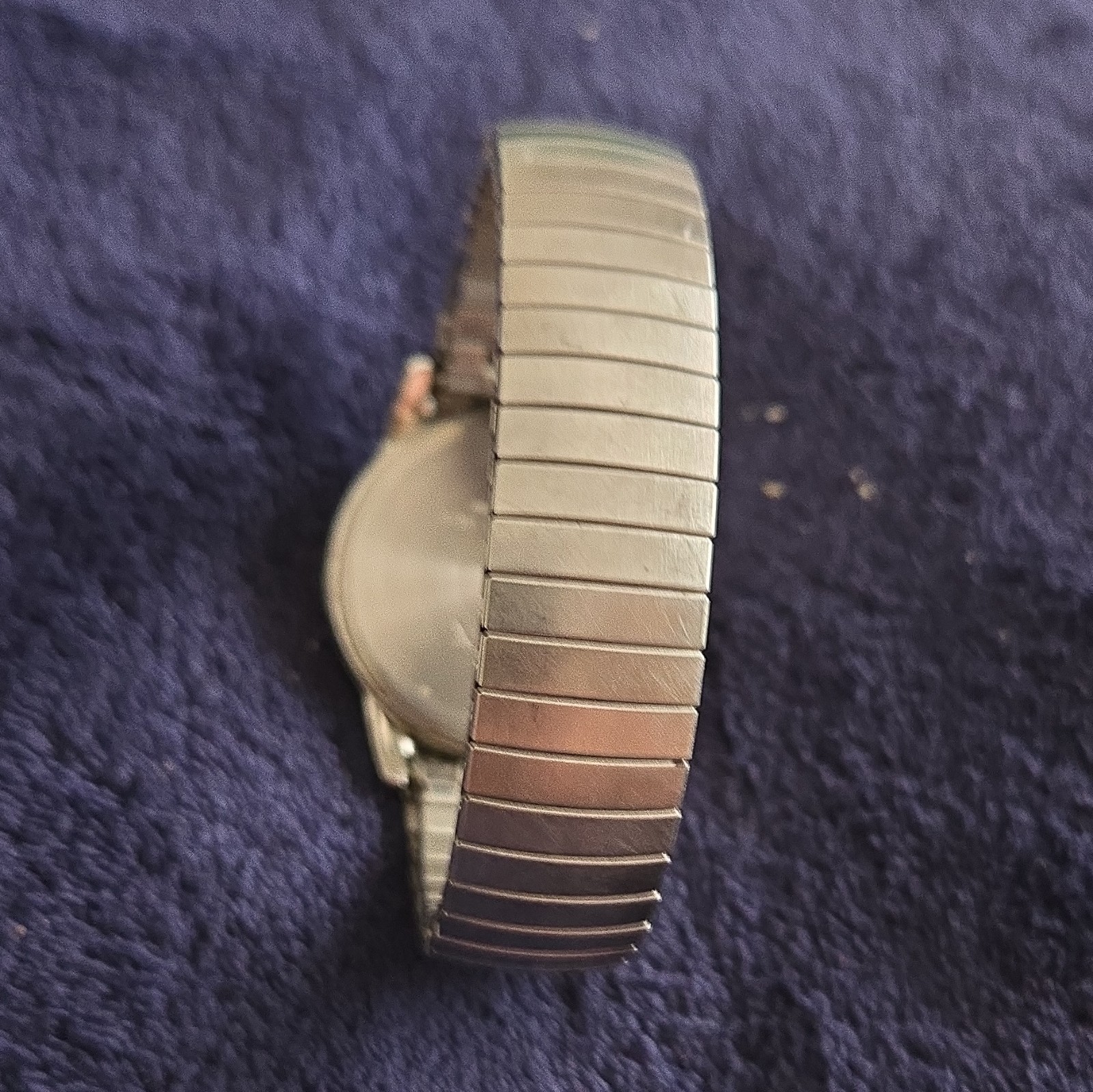 Timex Indiglo Quartz Analog White Dial Arabic Date 30m 36-39.9mm Silver Bracelet