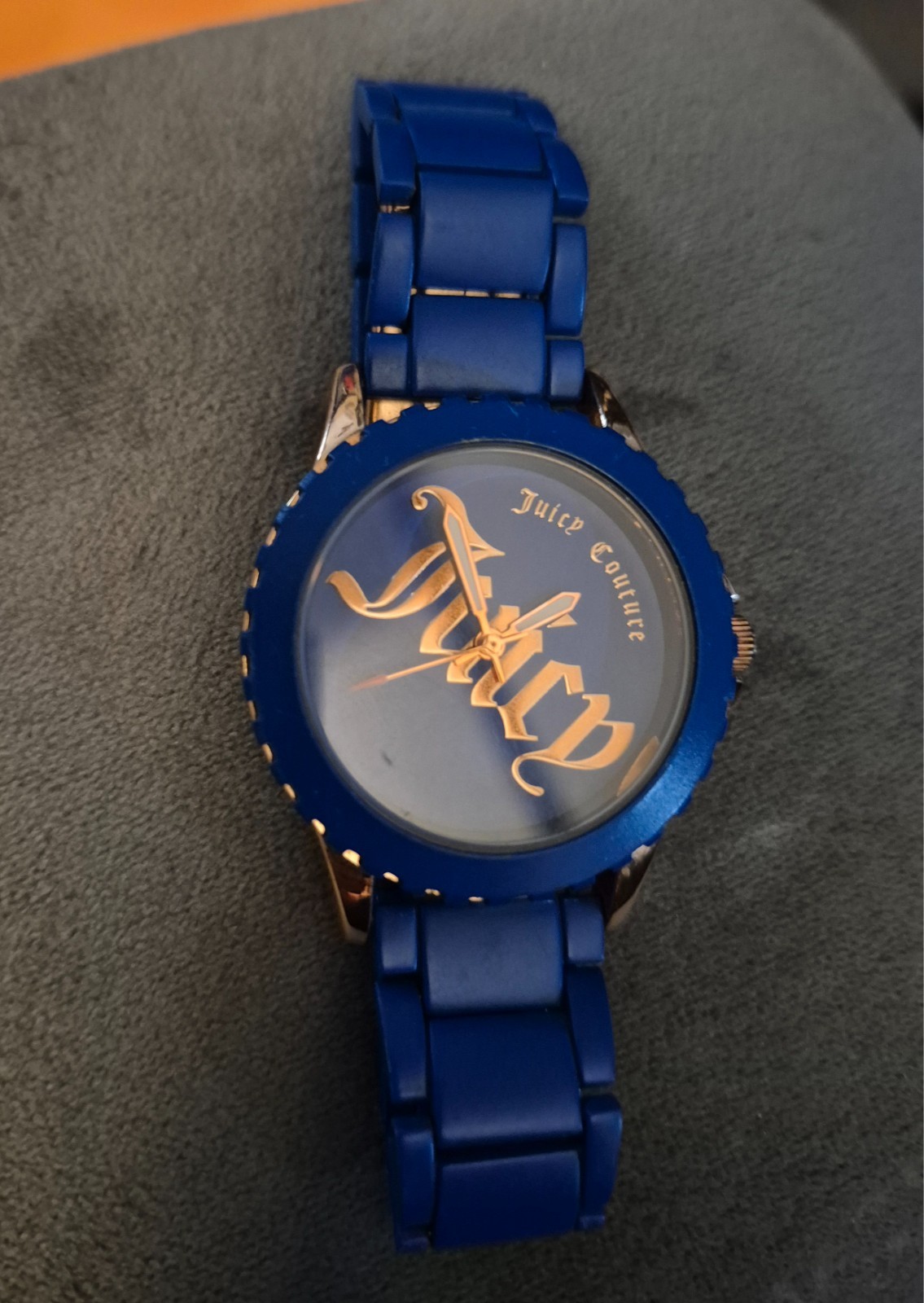 JUICY COUTURE Quartz Blue Dial Color Women’s Watch Needs Battery