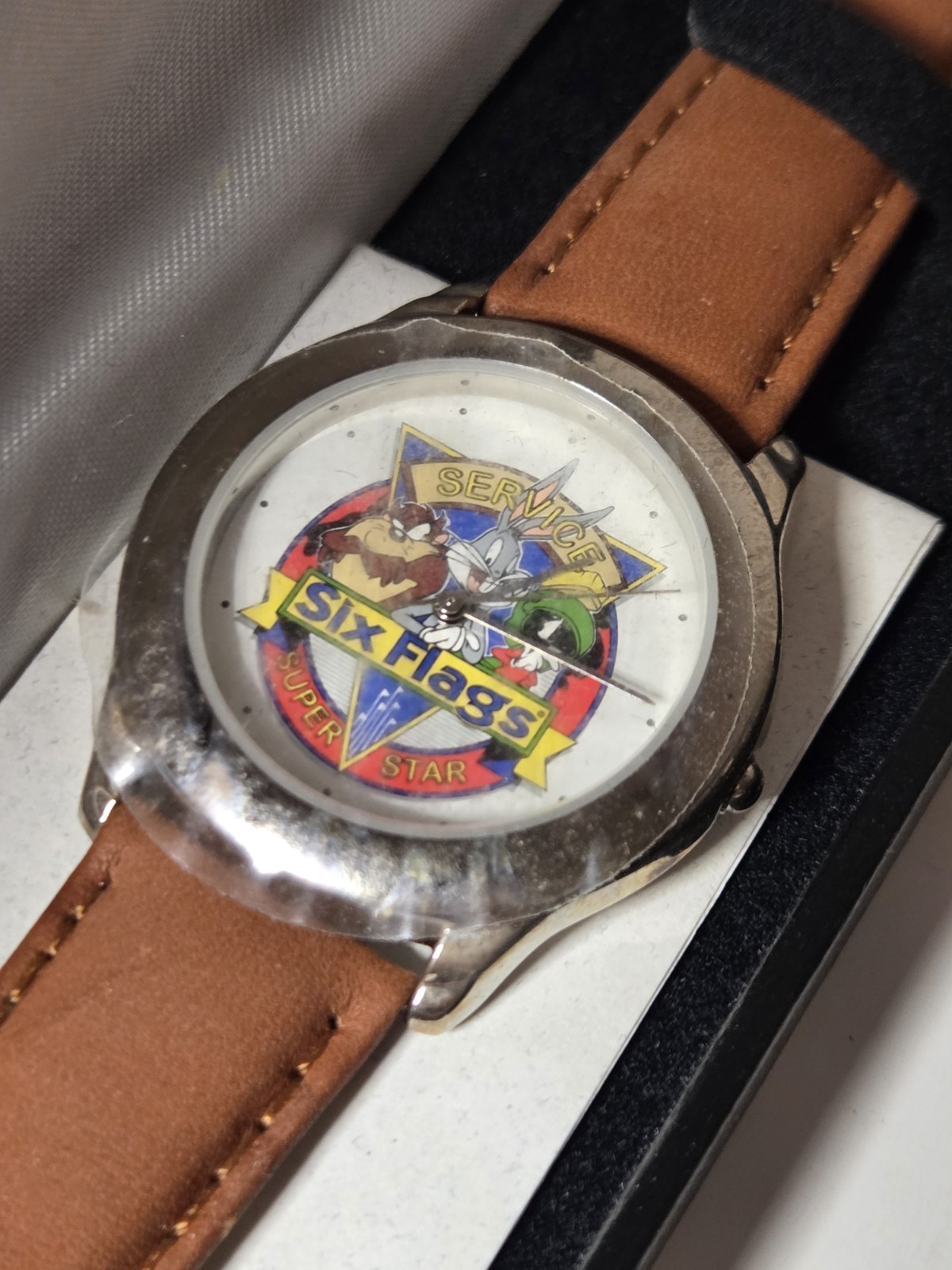 Six Flags Looney Tunes Service Super Star Women’s Leather Watch New Bugs Bunny