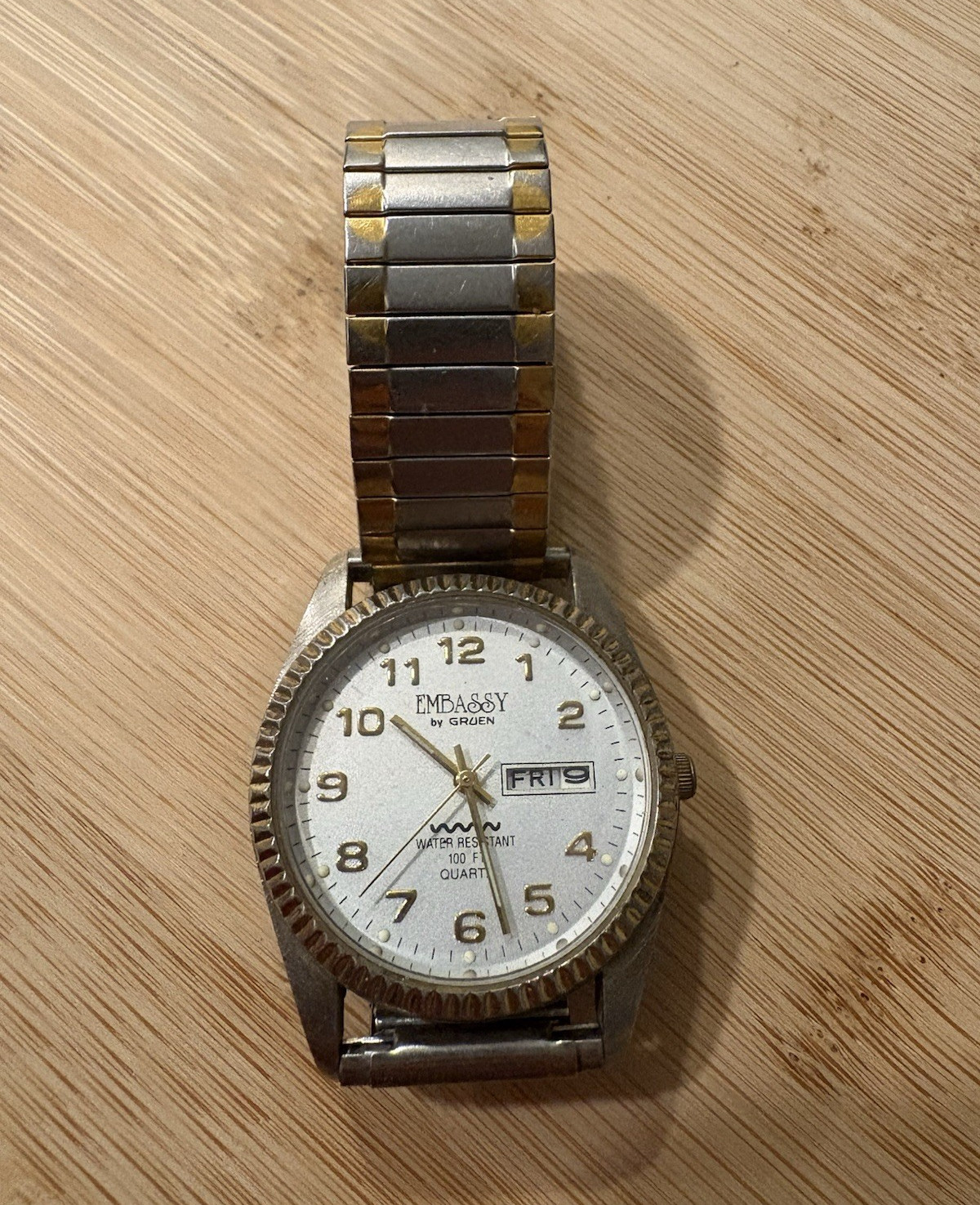 Gruen Embassy Quartz Wristwatch Day/Date Two-Tone Bracelet Silver Dial 100ft WR