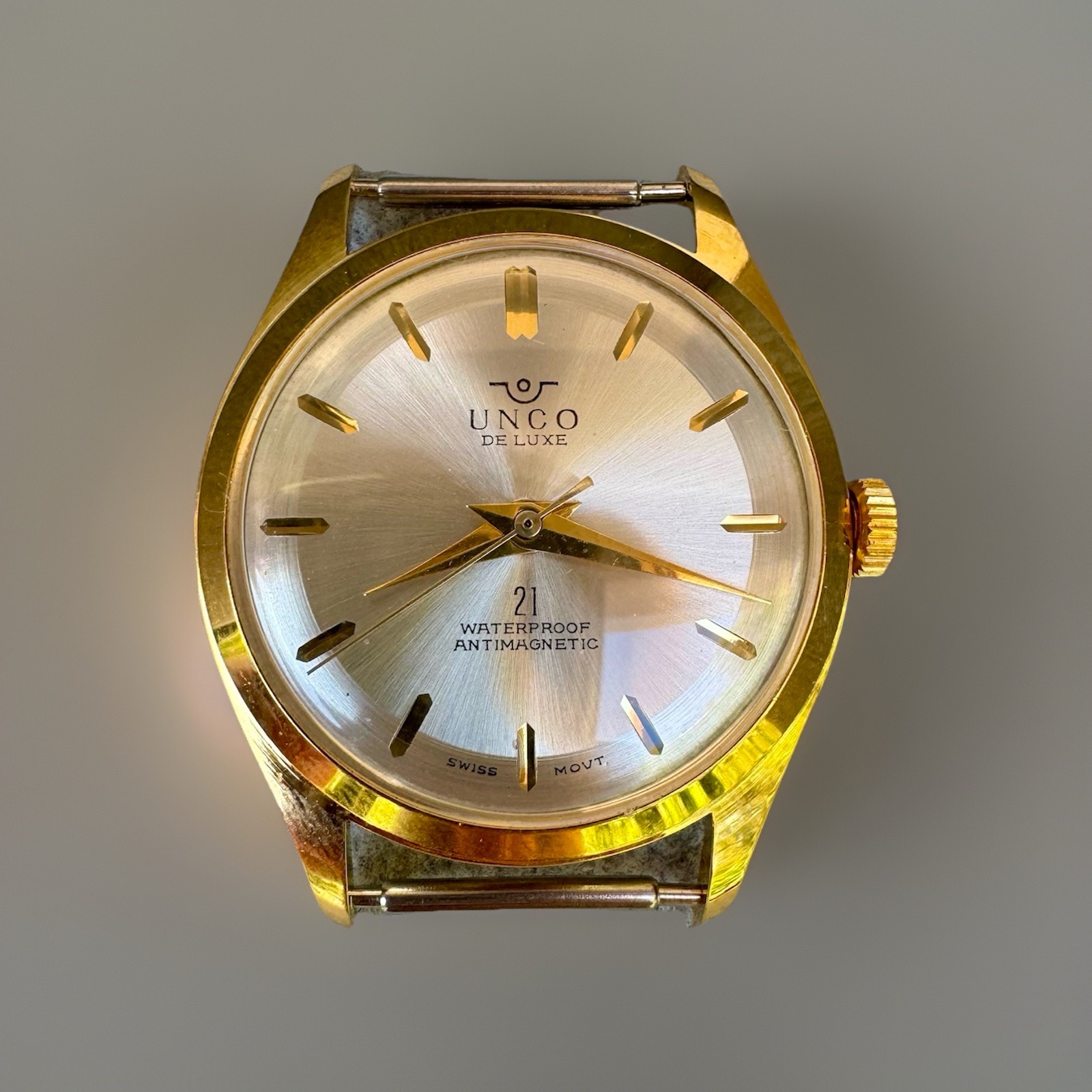 Vintage UNCO De Luxe 21 Swiss Watch Waterproof Antimagnetic NOS