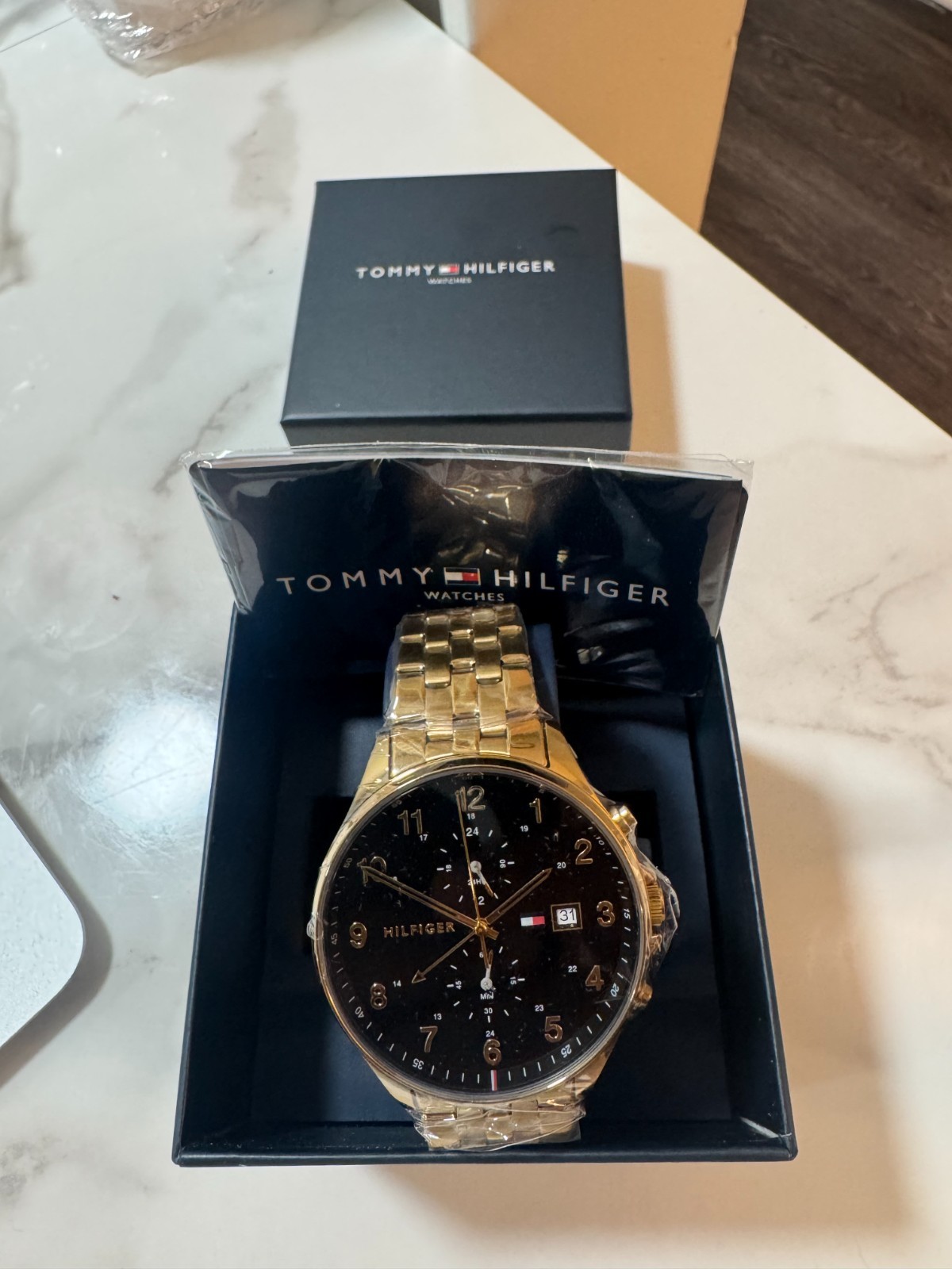 tommy hilfiger watch men