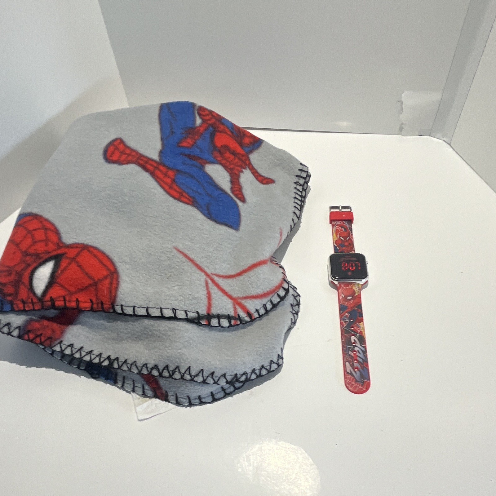 Marvel Spider-Man Boys Digital LED Quartz Watch Red/Blue Plastic Strap 38mm