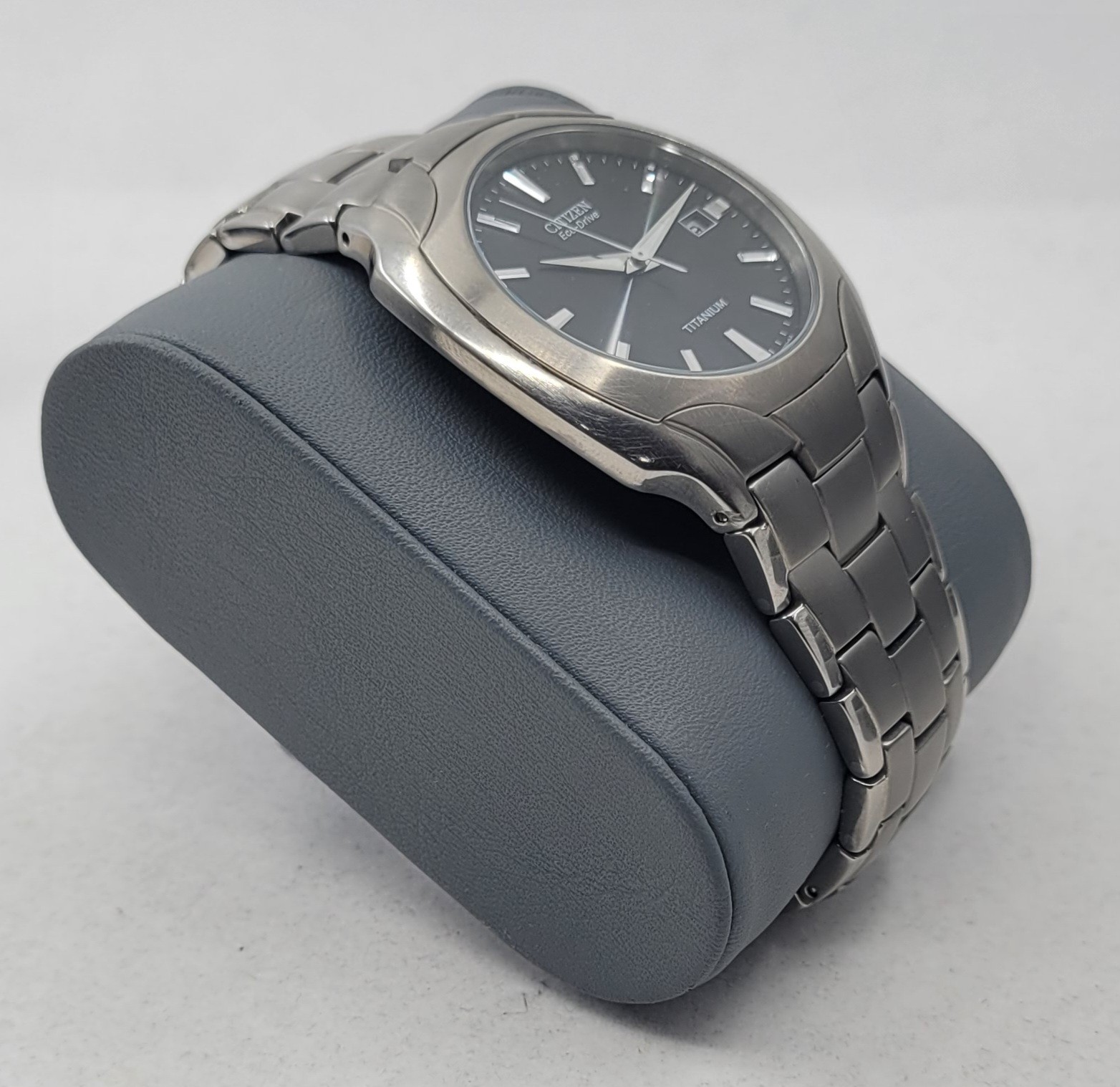 * Citizen Super Titanium 38mm Black Dial Men’s Watch BM7440-51E (Pre-Owned)