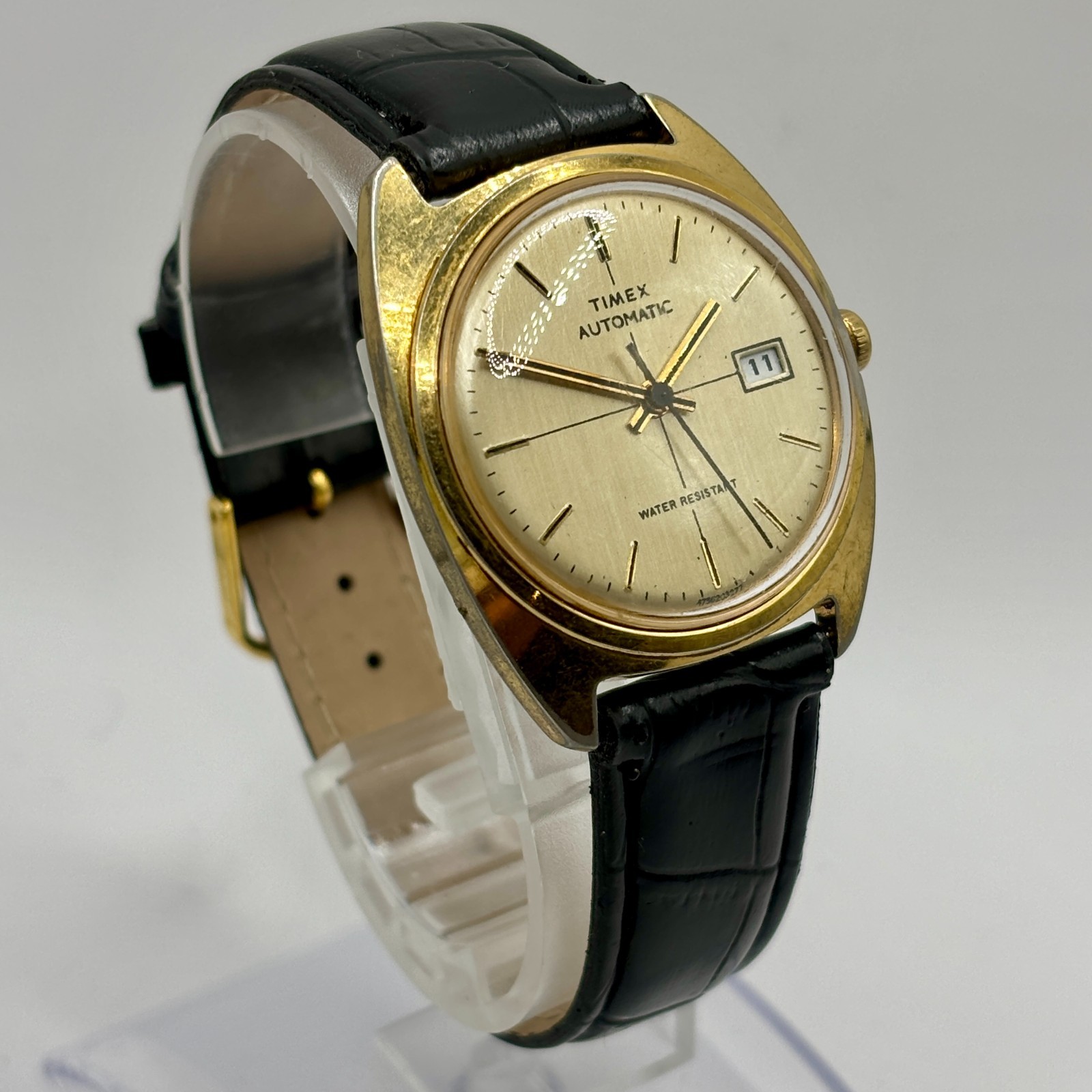 Vintage Timex Automatic Viscount Style Linen Gold Crosshair Dial Date Watch