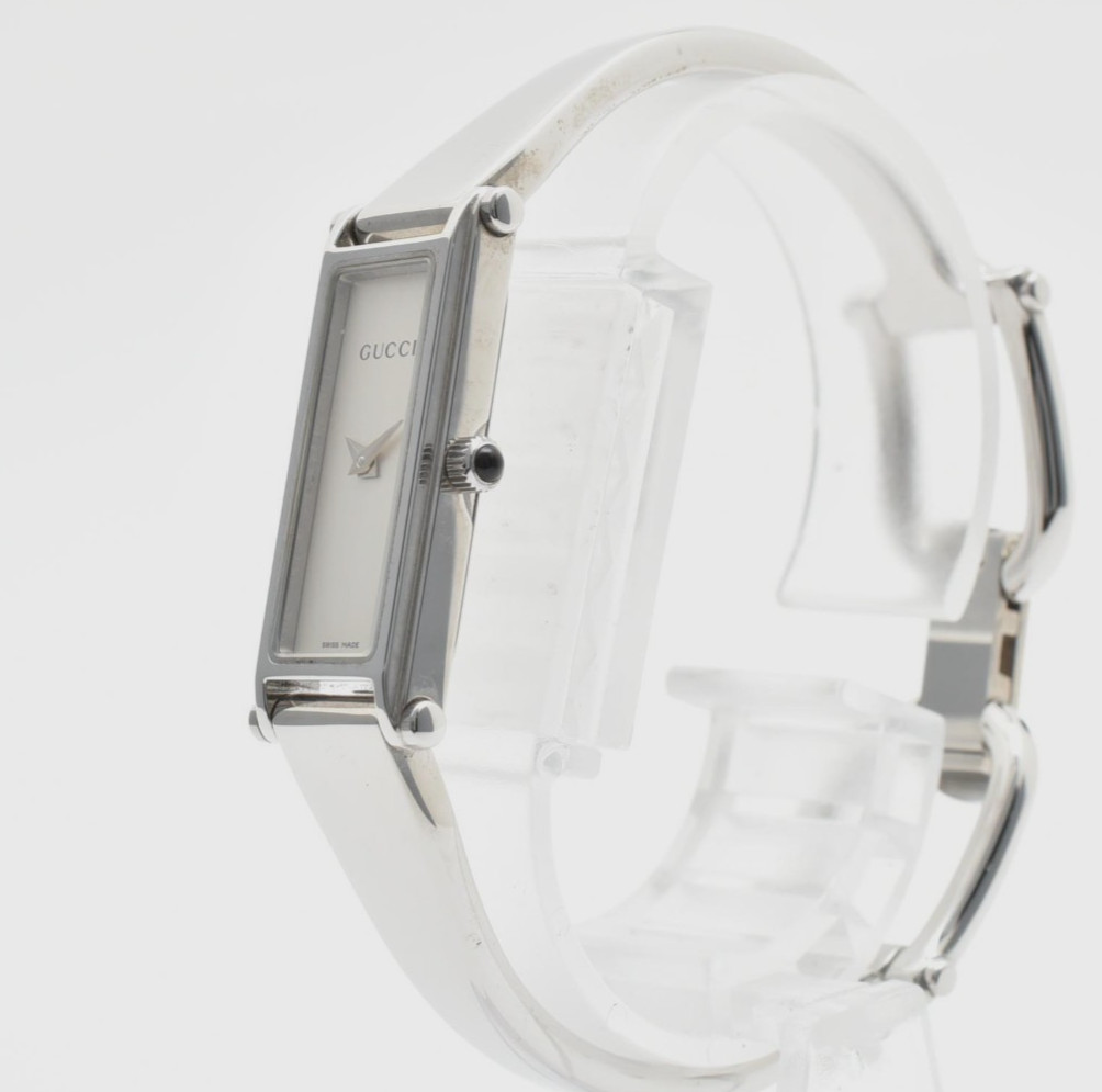 Vintage [N MINT] GUCCI 1500L Silver Dial 12mm Qz Bangle Ladies Watch JAPAN