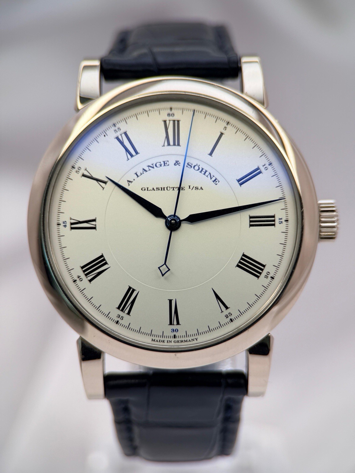 A. Lange & Söhne Saxonia Thin – 232.026 – 18K White Gold – Full Set