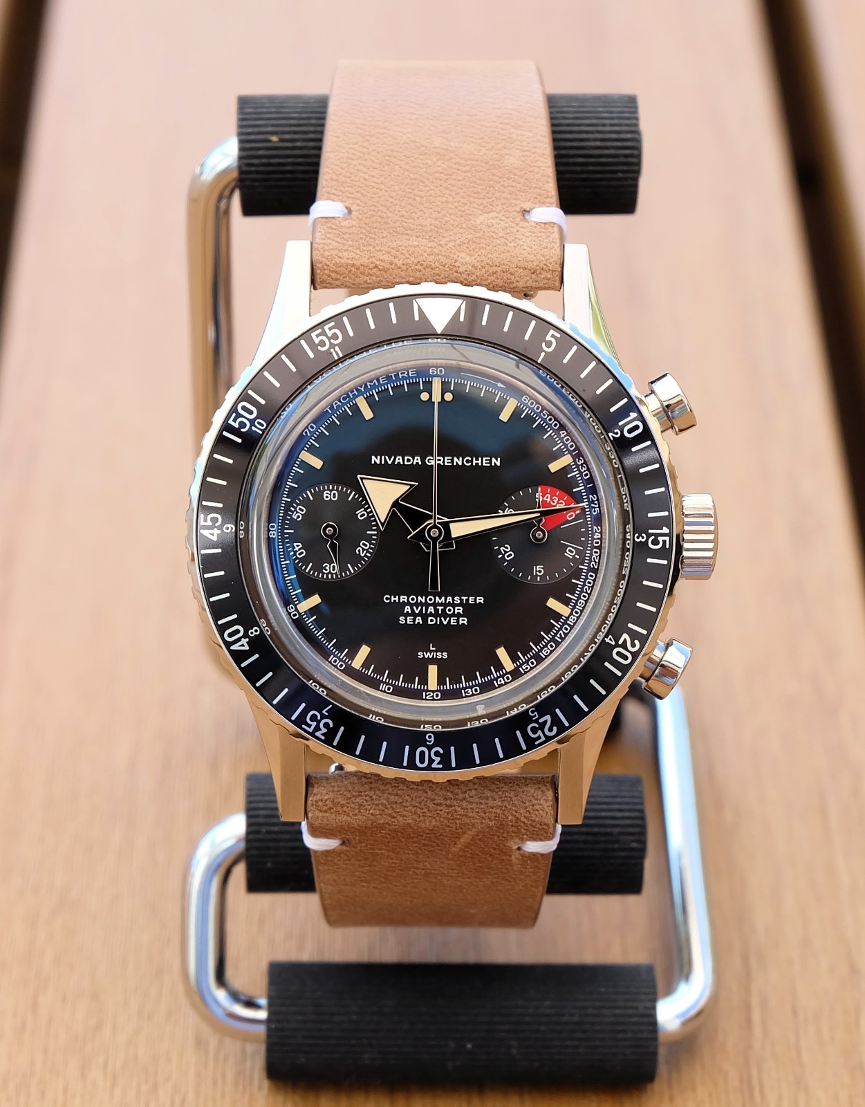 Nivada Grenchen CASD Chronomaster Aviator Sea Diver Manual 38mm Watch [Mint]