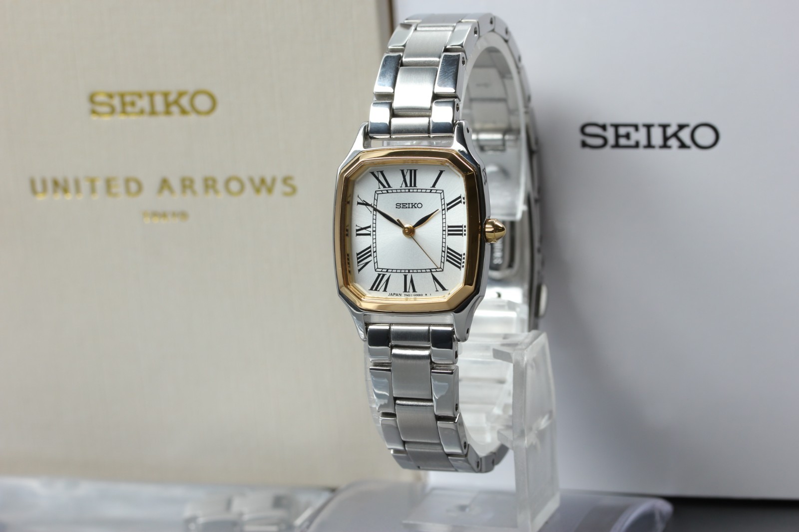 [ MINT w/ BOX ] SEIKO United Arrows 7N01-HAD0 23mm Silver Dial QZ Women’s Watch