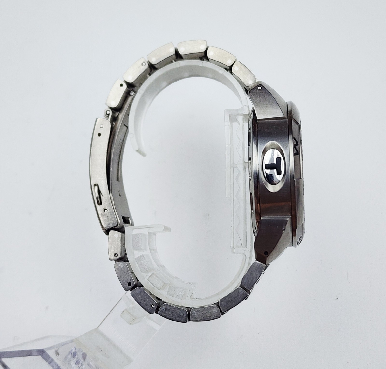 Men SWISS TITANIUM TOUCH SCREEN Watch TISSOT “Expert” T013420A. Compass. Alarm*