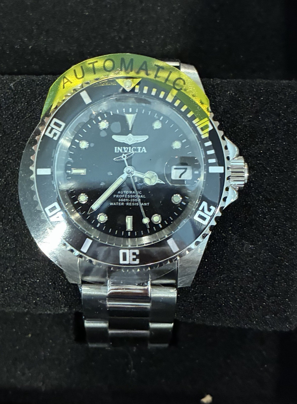 Invicta Pro Diver Men’s Automatic Date 200m 40mm Black Dial Steel Bracelet89260b