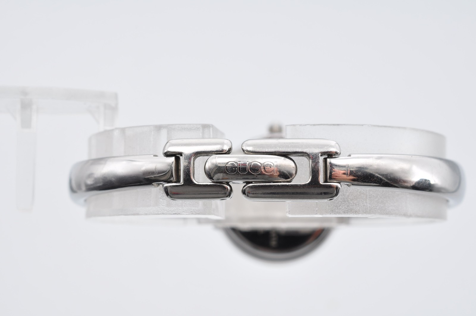 GUCCI 1400L Quartz Analog Silver Bangle Watch w-11113