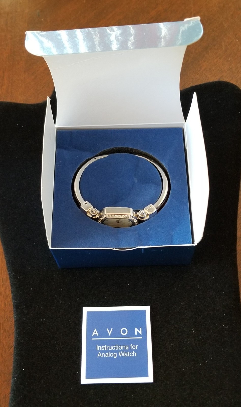 NIB Avon Silver Tone Cuff Watch Crystal Bezel Brown Inserts 6″-7″ New Battery
