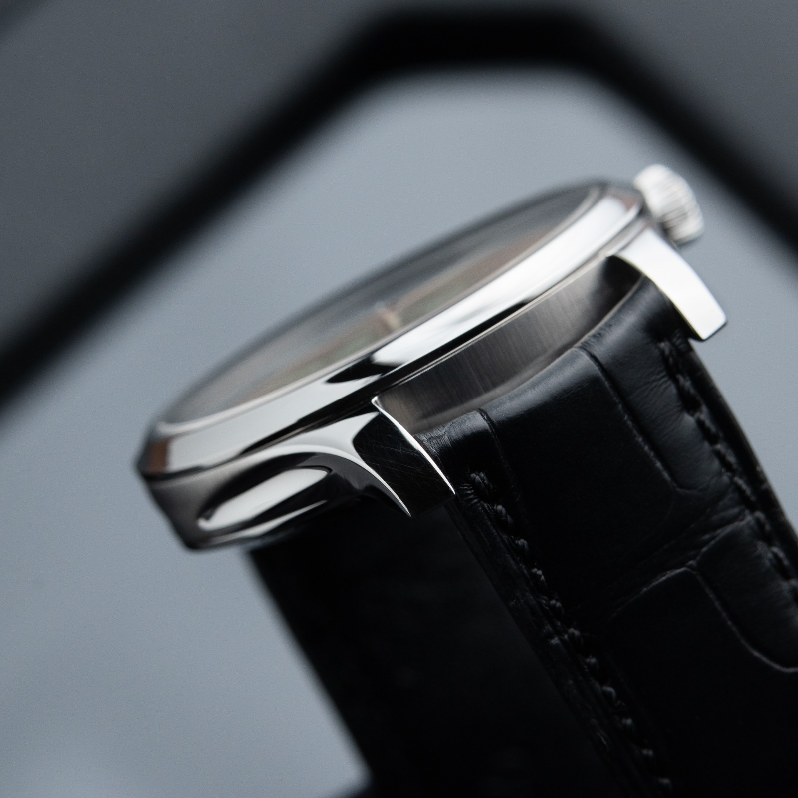 H.Moser & Cie. Endeavour Centre Seconds Mosaic Green Limited Edition Steel Watch