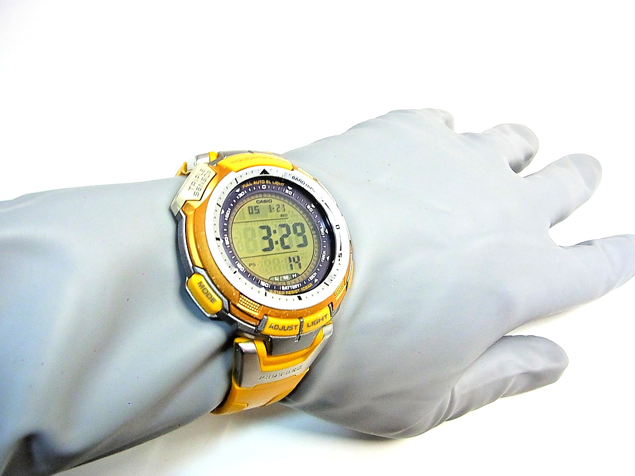 Working Casio Men’s Watch Yellow Pro Trek PRG-110CJ Tough Solar Triple Sensor