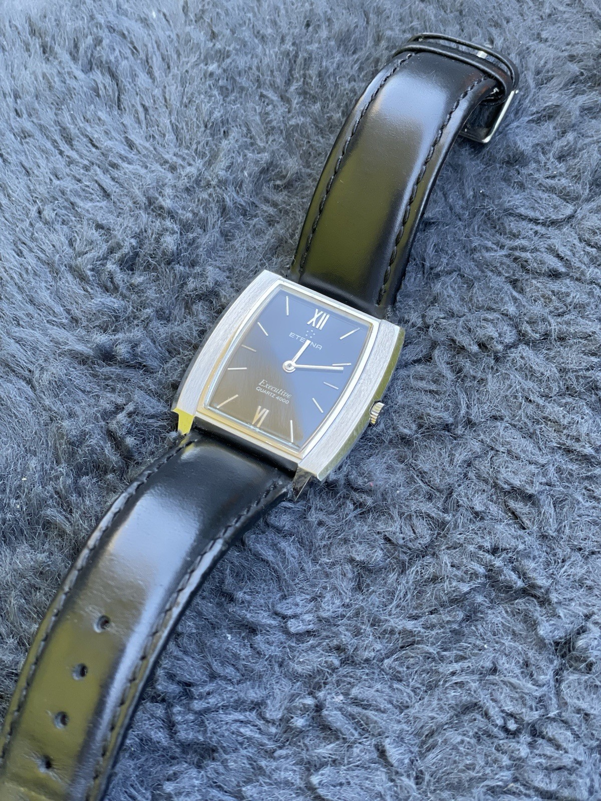 Eterna Executive Quartz 4000 Rectangular Black Dial ESA 940.111 32/40 mm