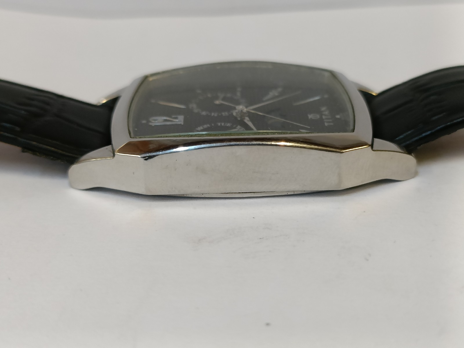 TITAN MULTIFUNCTION MOON-PHASE QUARTZ BLACK DIAL 1617SAB INDIA MEN’S WORKING