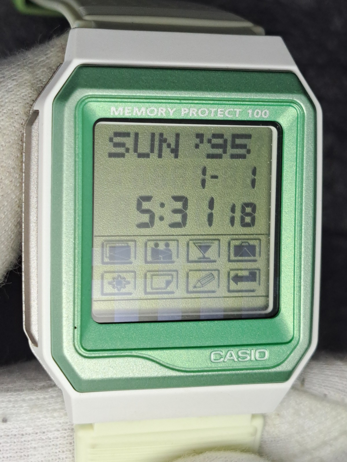 Rare CASIO TOUCHSCREEN VDB-101 1493 INVISIBLE MACHINE VINTAGE DIGITAL WATCH 1995