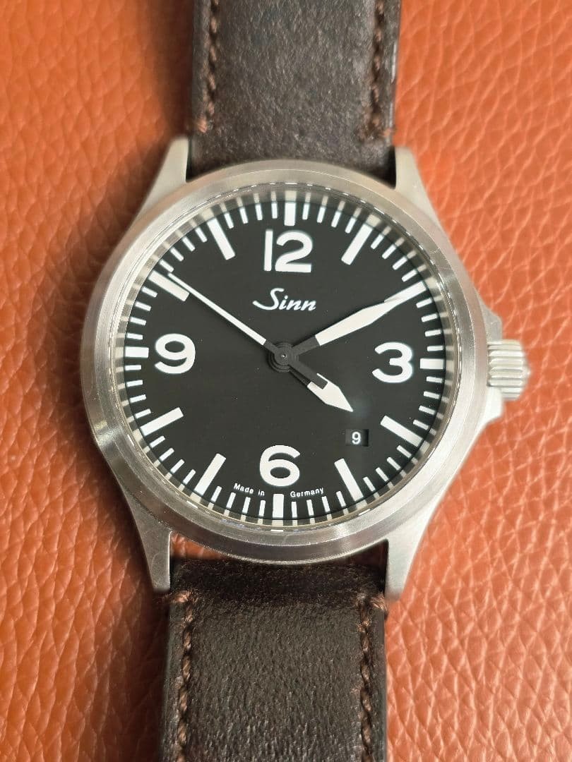 T84 Sinn 556 Men’s Automatic Watch – Excellent Condition