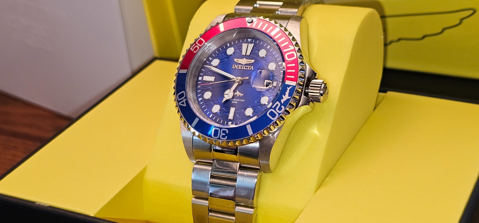 Invicta Pro Diver Men “Pepsi Dial” Model 50831 42mm