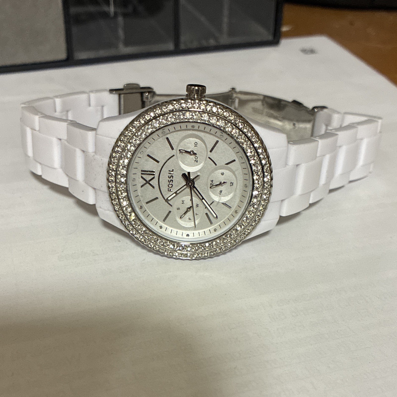 Fossil Women’s Quartz White Ceramic Bracelet Watch, Gem-Set Bezel, Analog