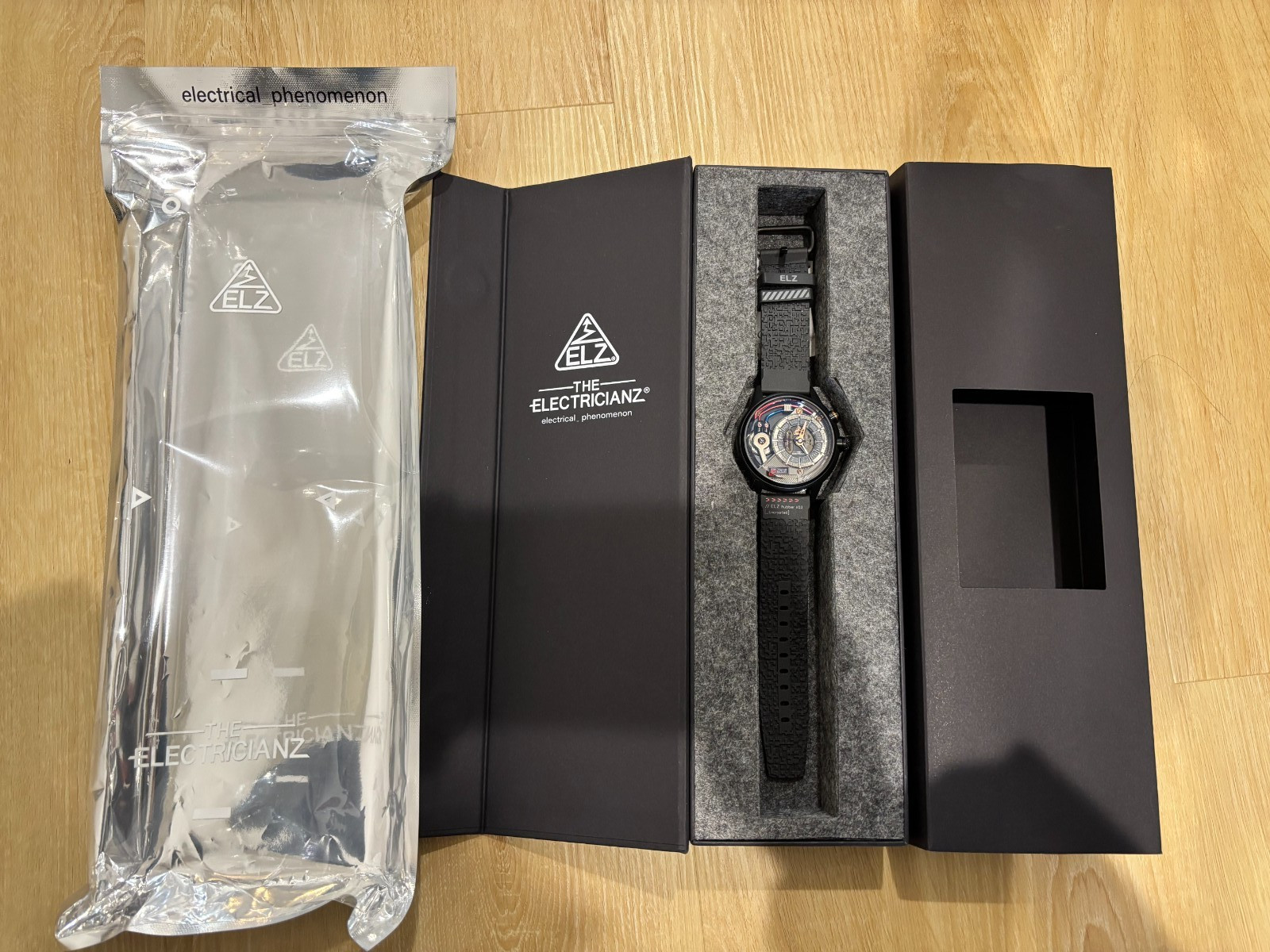 The Electricianz Dark Z ZZ-A3C/05 45mm LED Watch – Like New, Full Set Box
