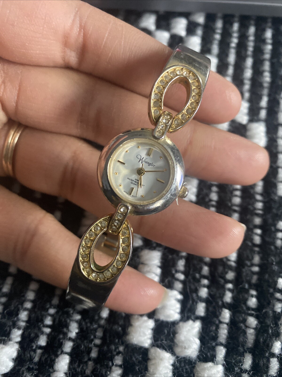 Vintage Wrangler Ladies Gold Tone Watch Quartz Water Resistant Fold Over Clasp
