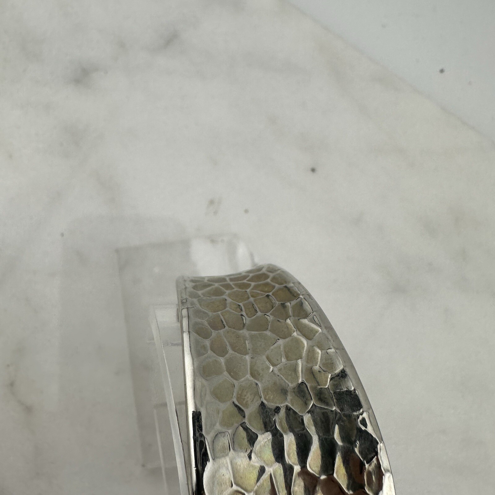 Studio Time STD2558 Hammered Quartz Women’s Watch Size 6” – Has New Battery