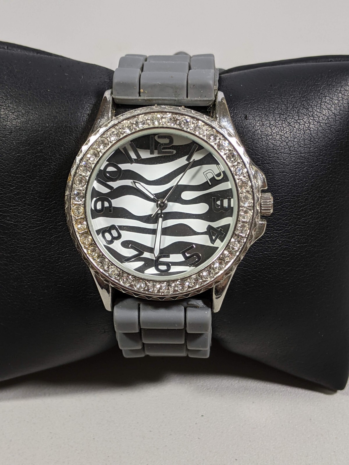 Vivani Gray white Dial Crystal Accent Silver Tone Round Case 38 mm Rubber Watch