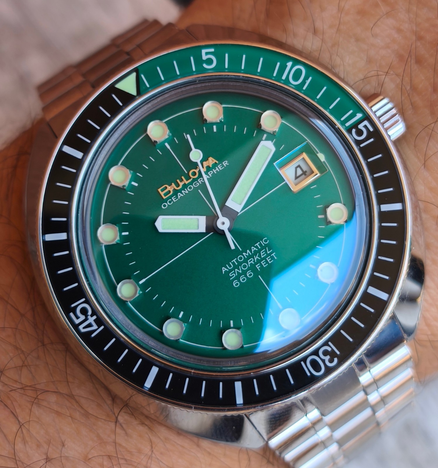 Bulova Snorkel Ref. 96B322 Green Automatic Oceanographer “Devil Diver”