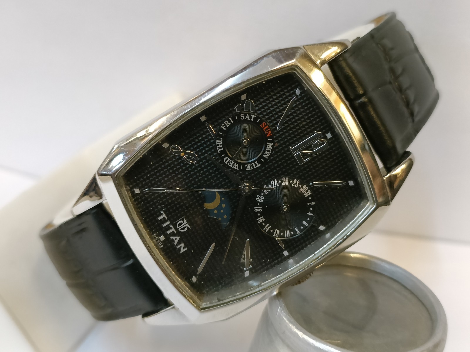 TITAN MULTIFUNCTION MOON-PHASE QUARTZ BLACK DIAL 1617SAB INDIA MEN’S WORKING