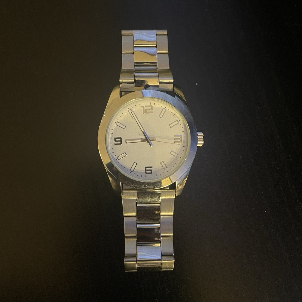 George Quartz Analog Silver Tone Metal Bracelet Watch 40-43.9mm w/ Box