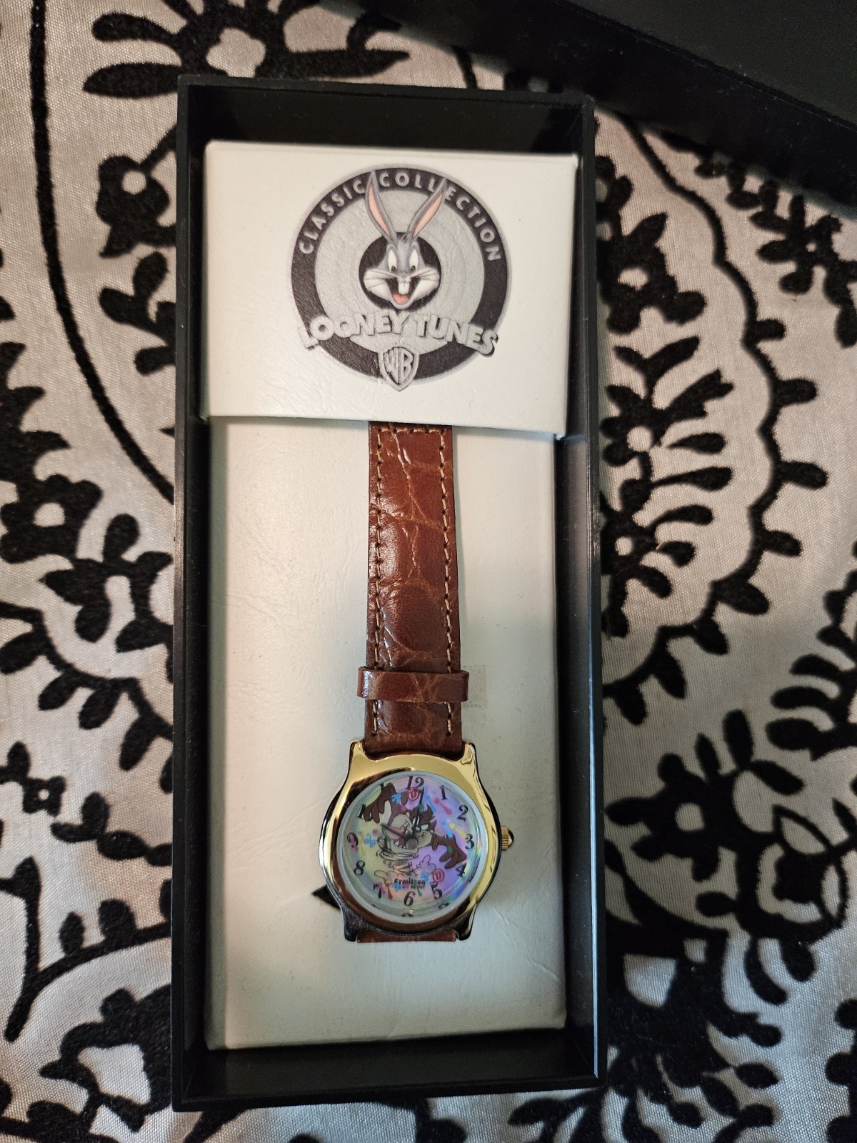 TASMANIAN 3D FACE Watch In Looney Tunes Box TAZ