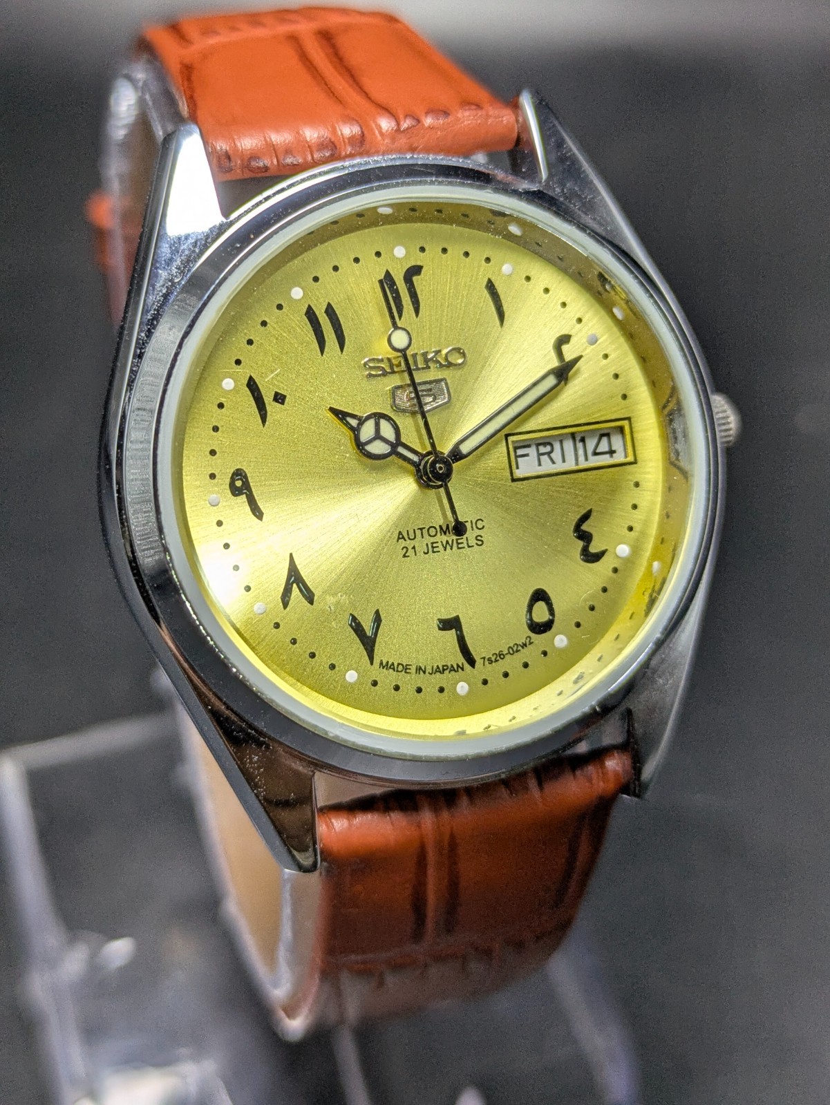 Vintage Seiko 5 automatic day date movement no. 6309A japan made men’s watch