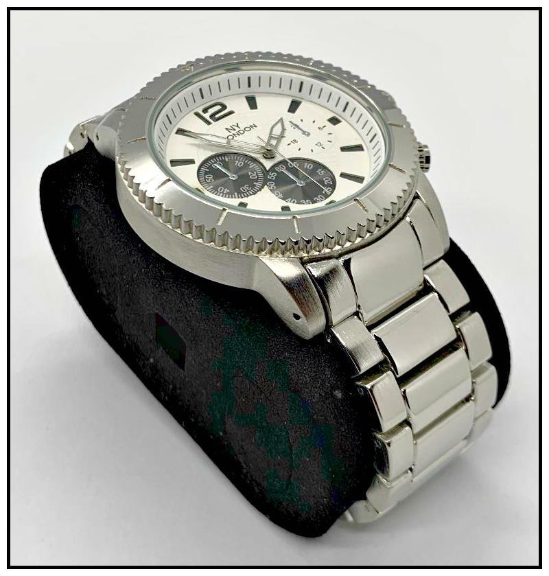Men’s CLASSY ELEGANT DIVER Round Silver LUXURY Designer Fashion WRIST WATCH 46mm