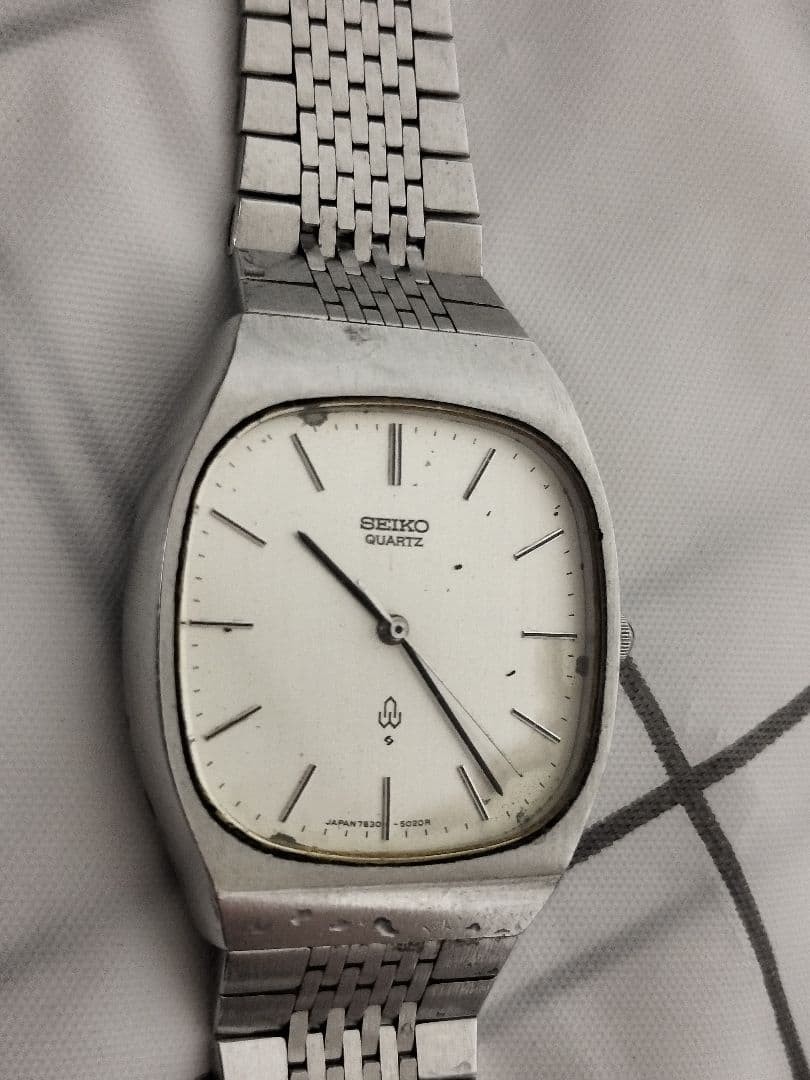 Rare Seiko 1980s 7830-5020 slim square watch, working condition.