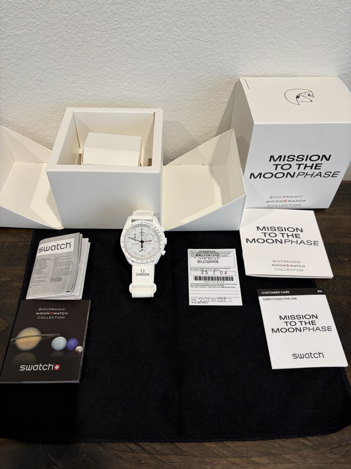 Swatch White Snoopy MoonSwatch Mission to Moonphase Full Moon | Receipt 🌝