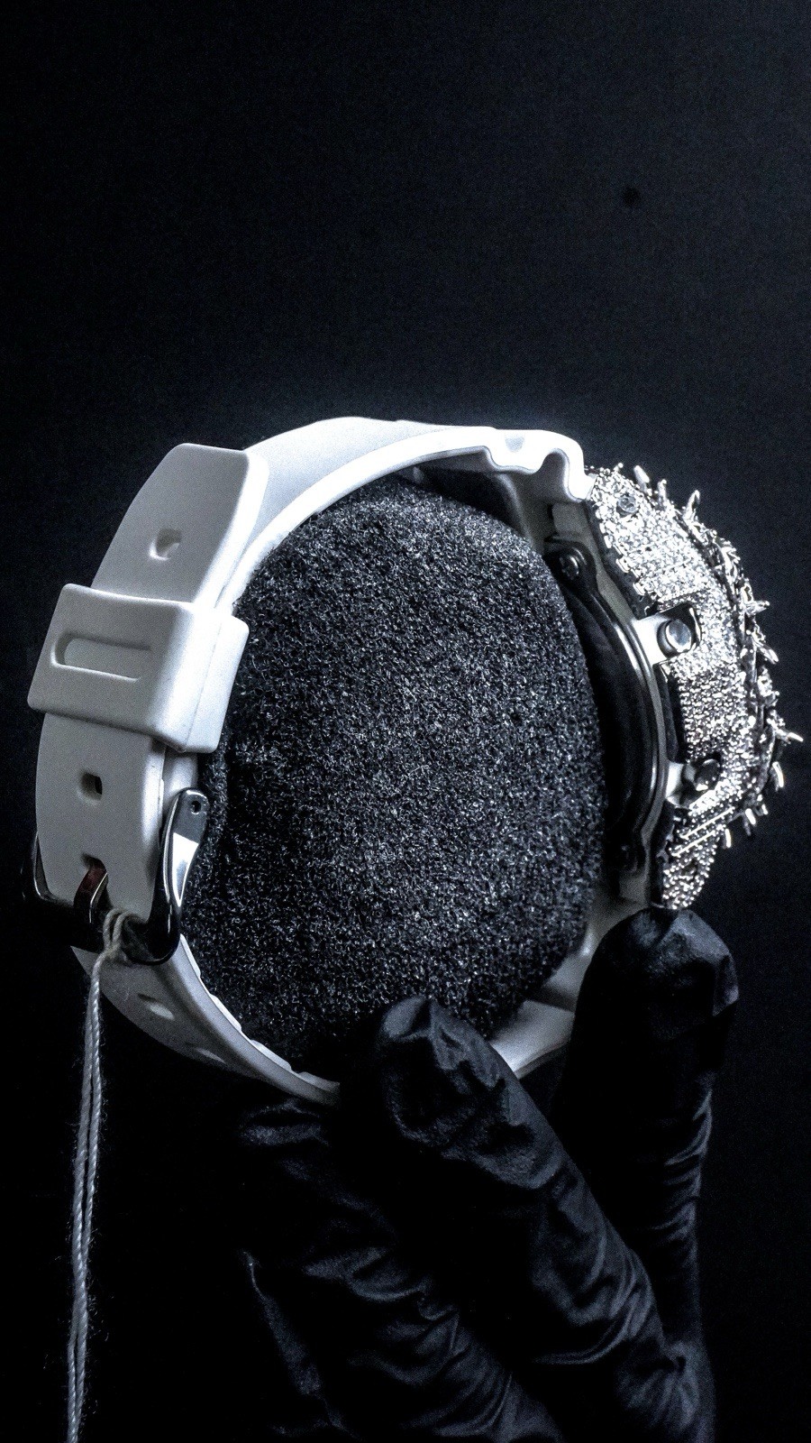 BUSTDOWN G-SHOCK. CUSTOM PIECE. WHITE BAND. JESUS PIECE. BRAND NEW. WITH BOX