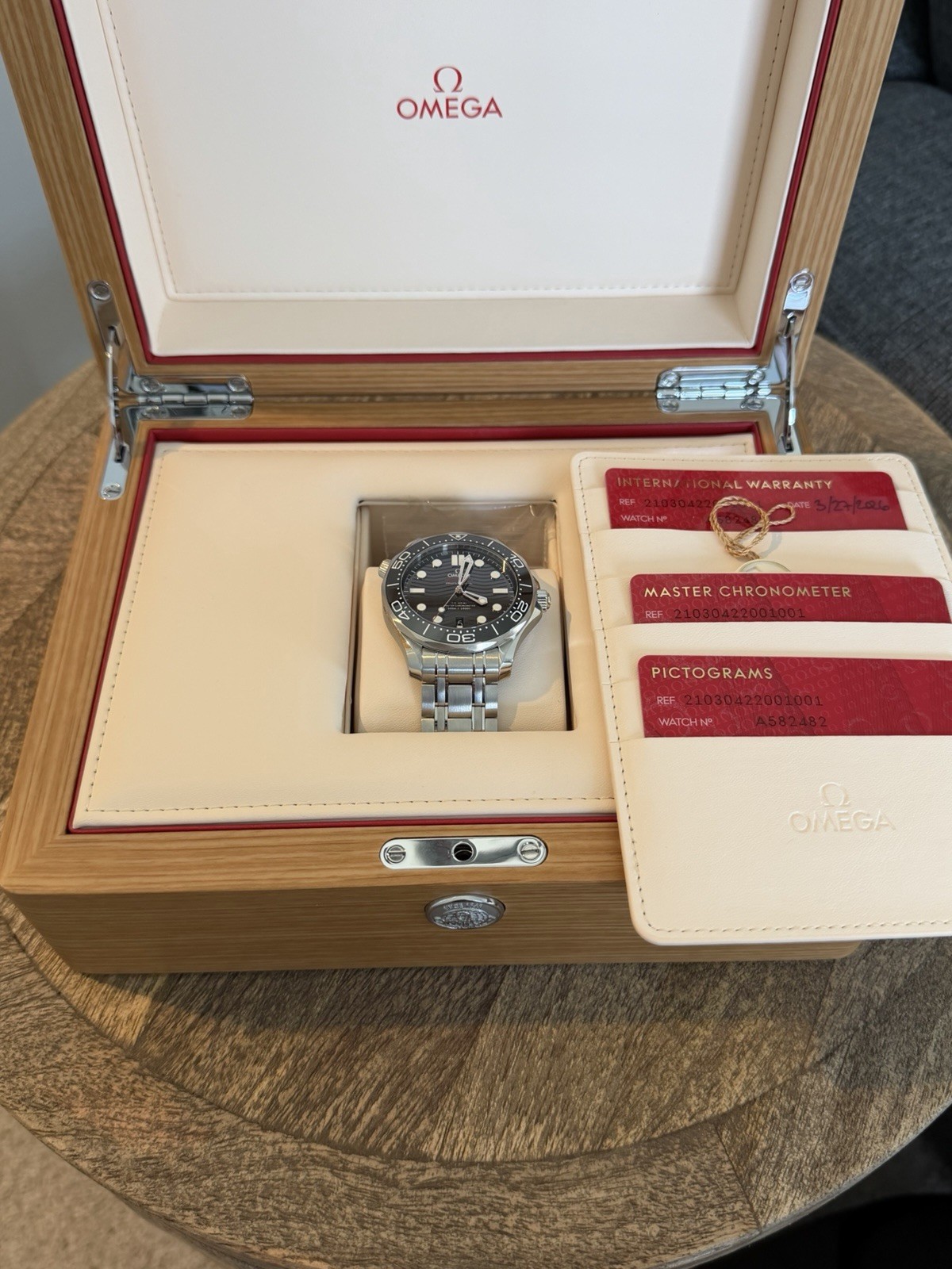 OMEGA Seamaster Diver 300M